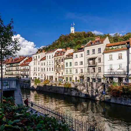 Ella'S Castle View Apartment Ljubljana Ngoại thất bức ảnh
