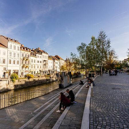 Ella'S Castle View Apartment Ljubljana Ngoại thất bức ảnh