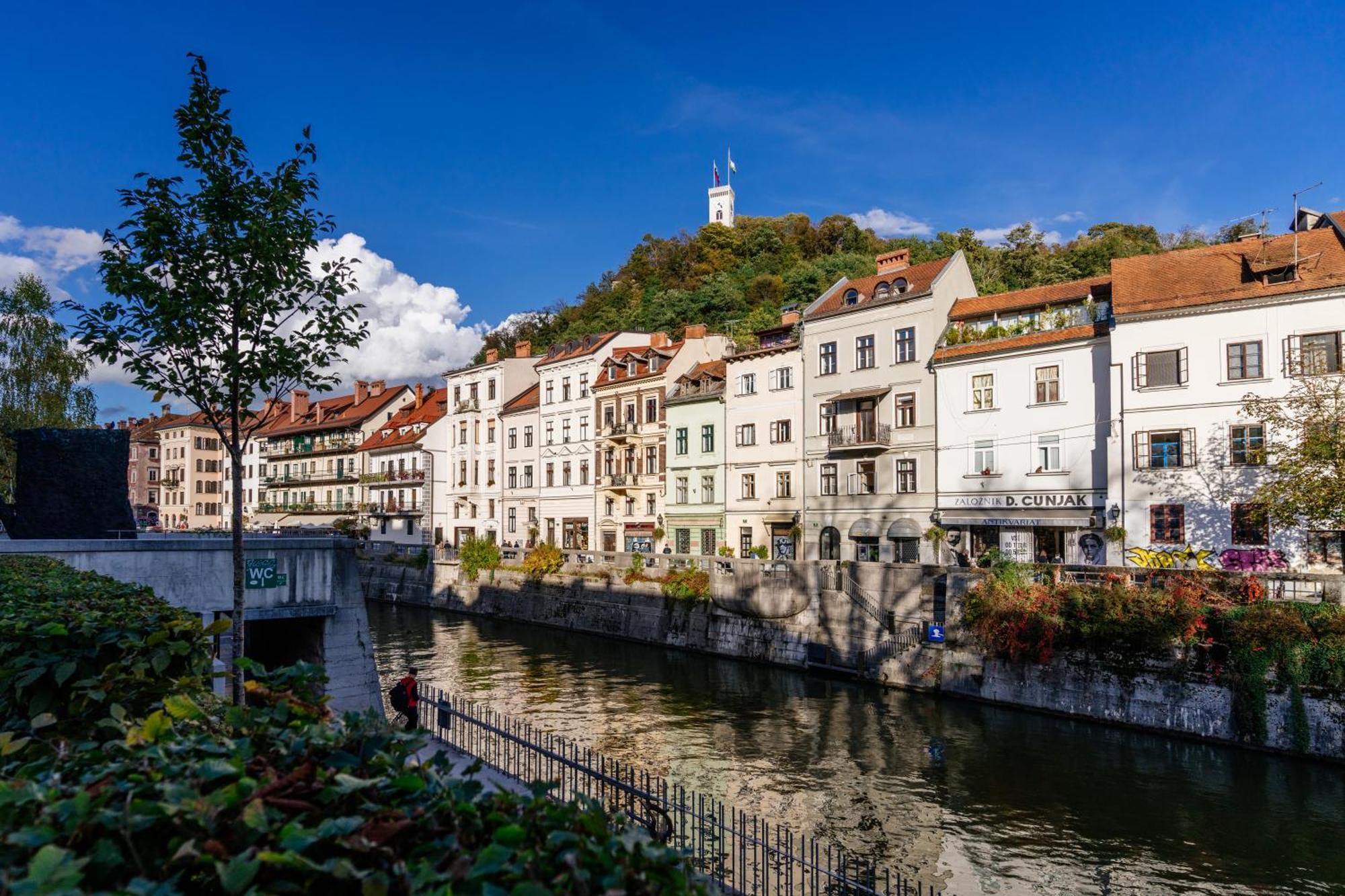 Ella'S Castle View Apartment Ljubljana Ngoại thất bức ảnh