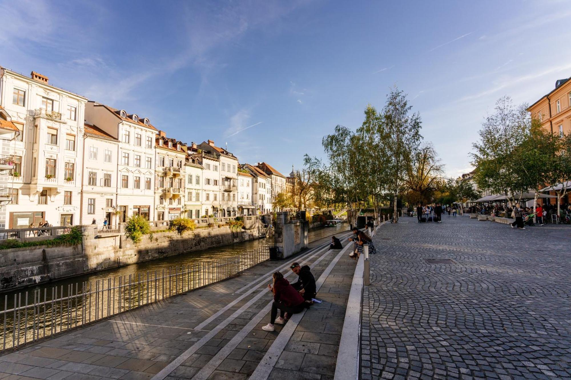 Ella'S Castle View Apartment Ljubljana Ngoại thất bức ảnh