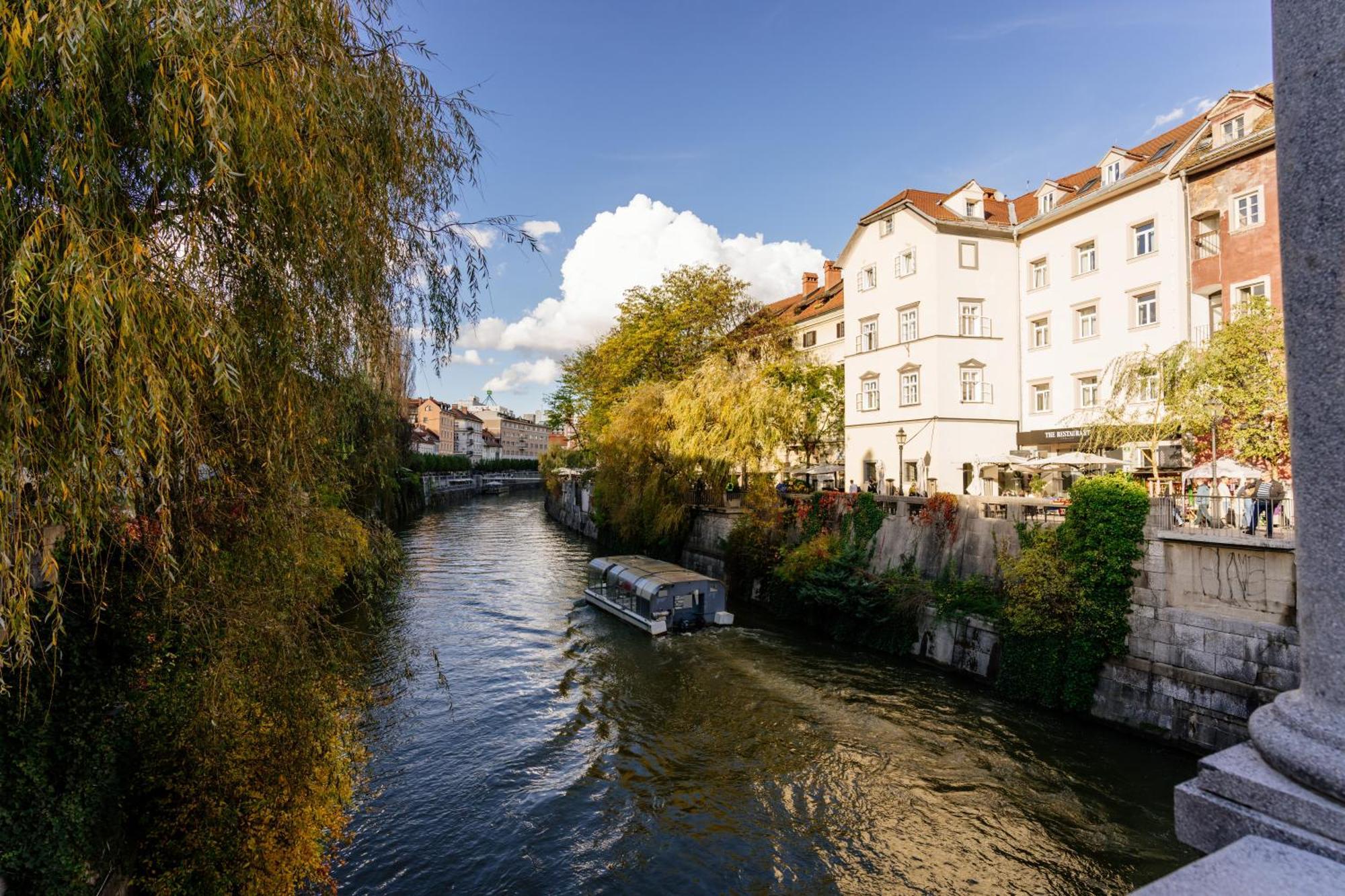 Ella'S Castle View Apartment Ljubljana Ngoại thất bức ảnh