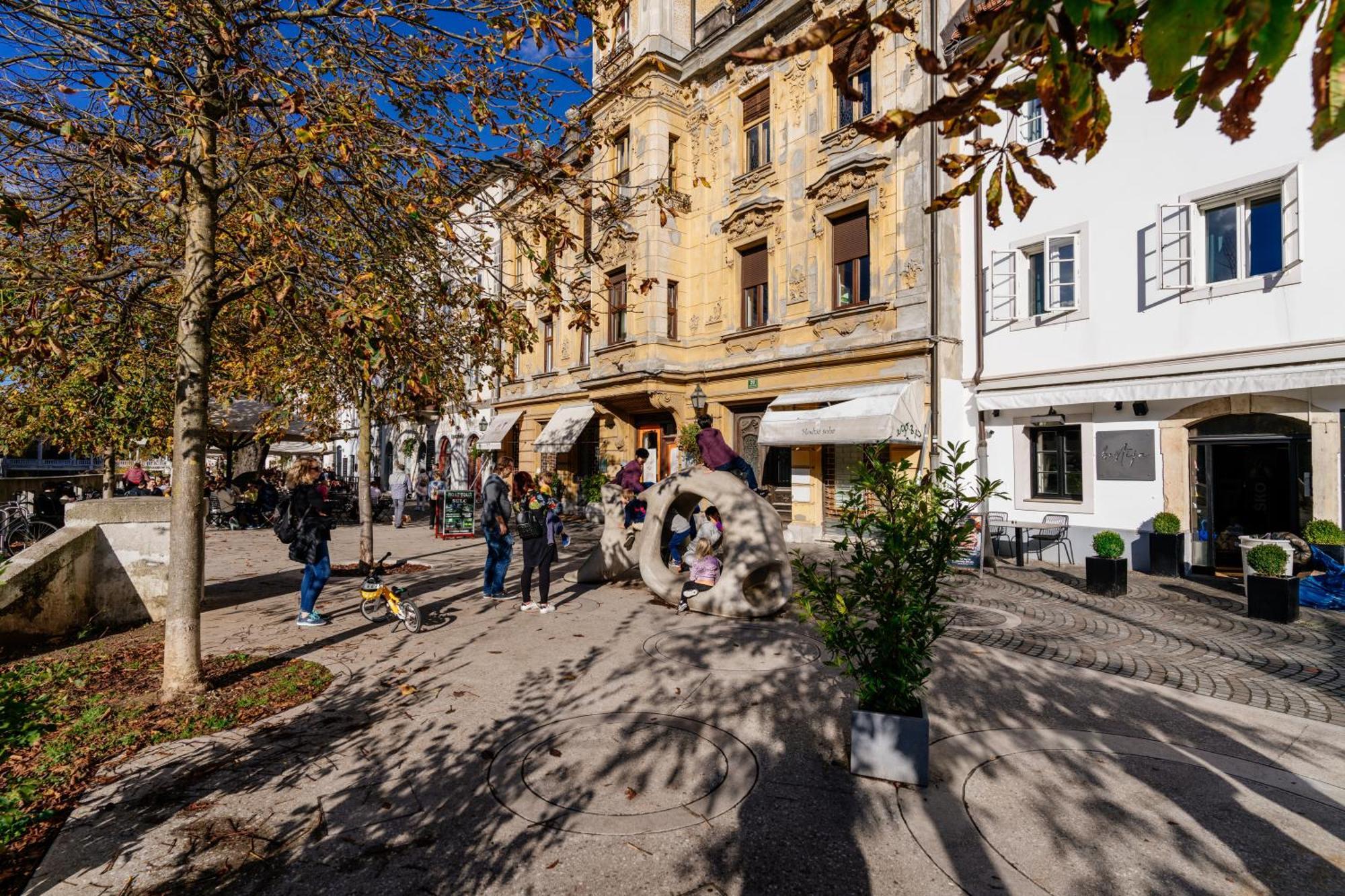 Ella'S Castle View Apartment Ljubljana Ngoại thất bức ảnh